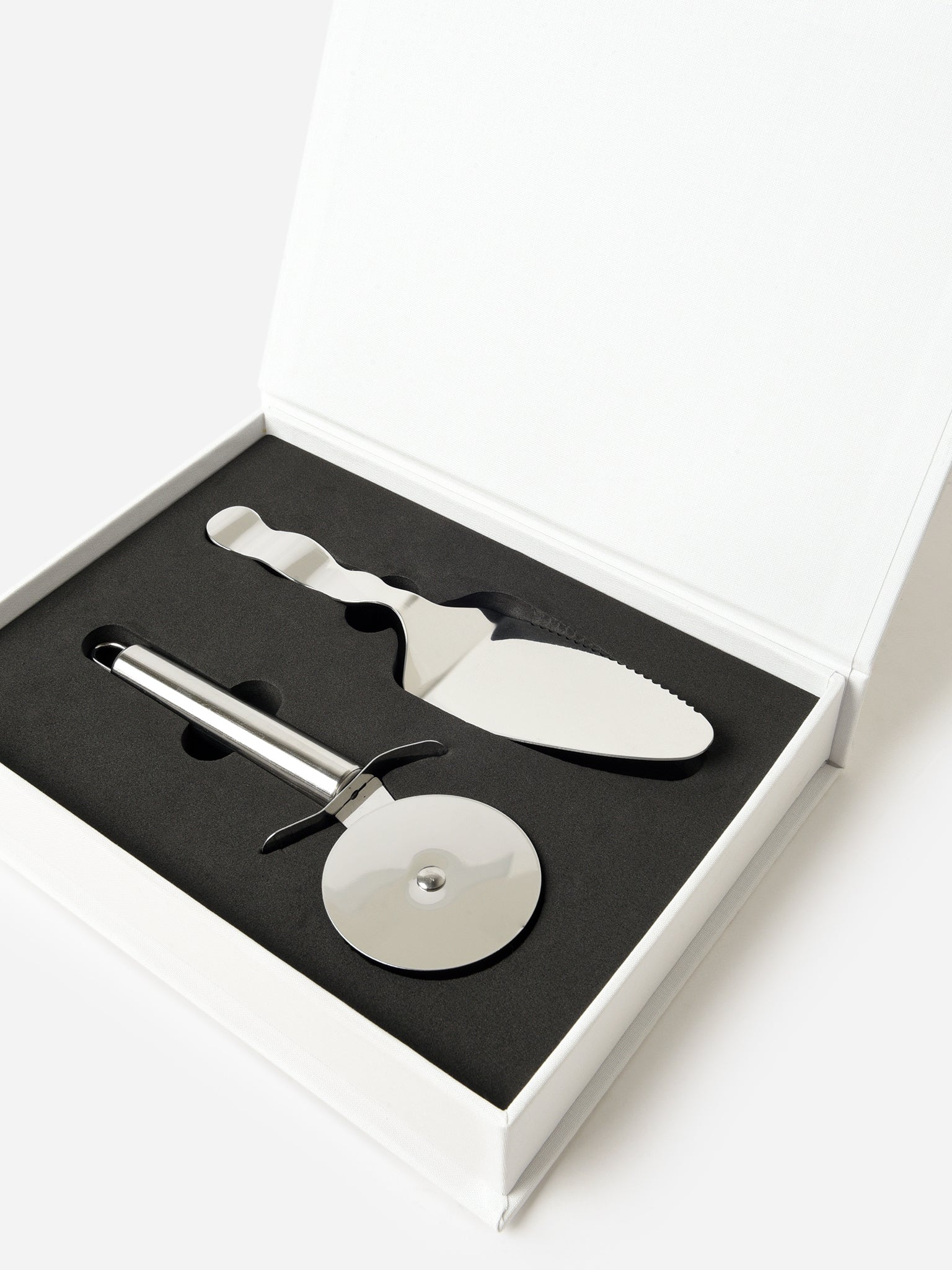 PW00645xPIZZATOOLS-alt1