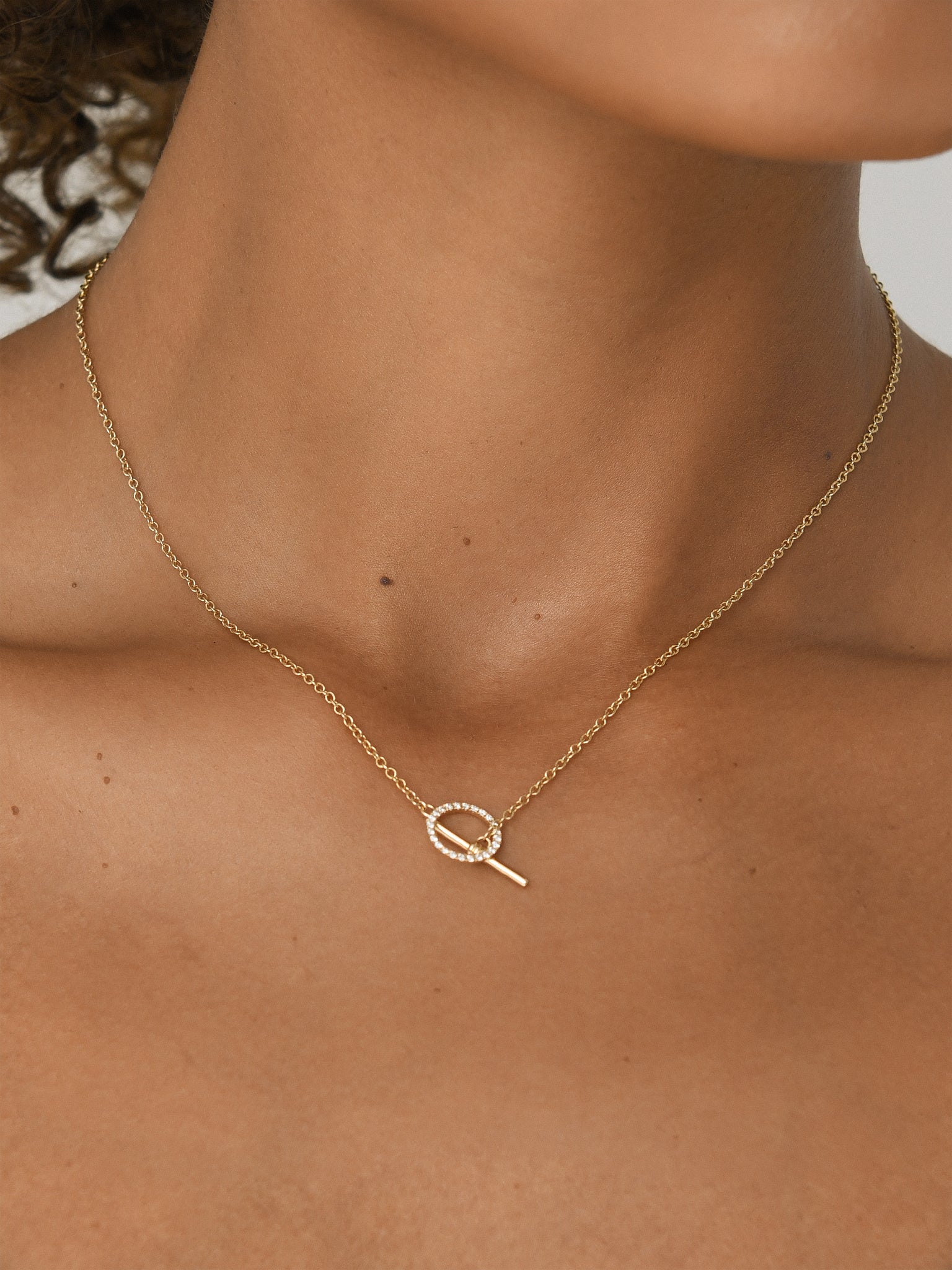 QUE-533-N-10K-YG-WDxNA-alt1