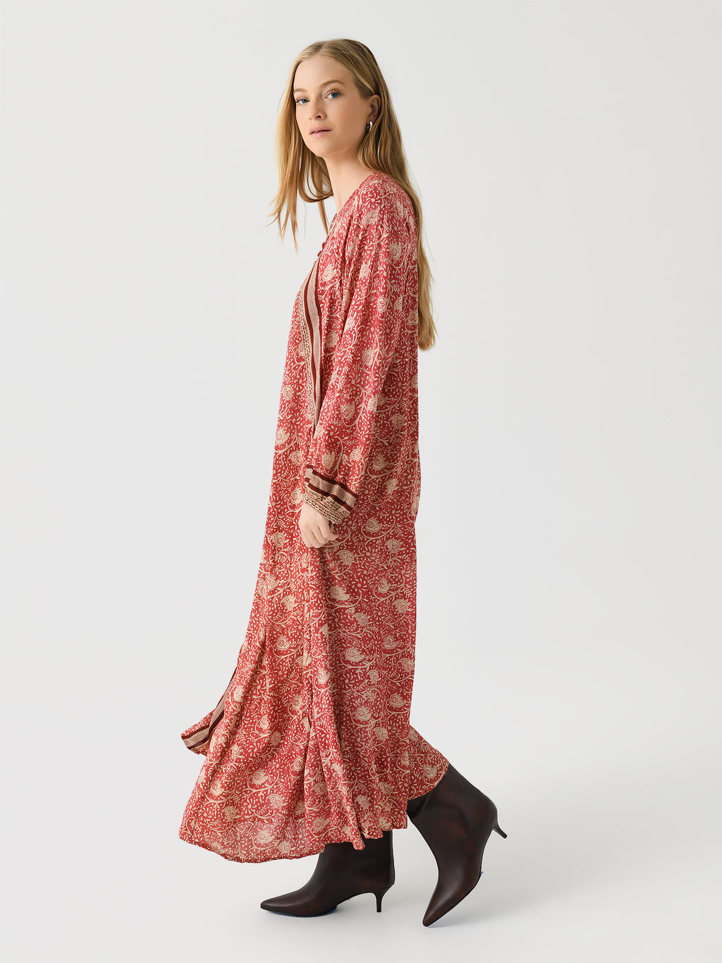R002xWATERLILYTERRACOTTA-alt1