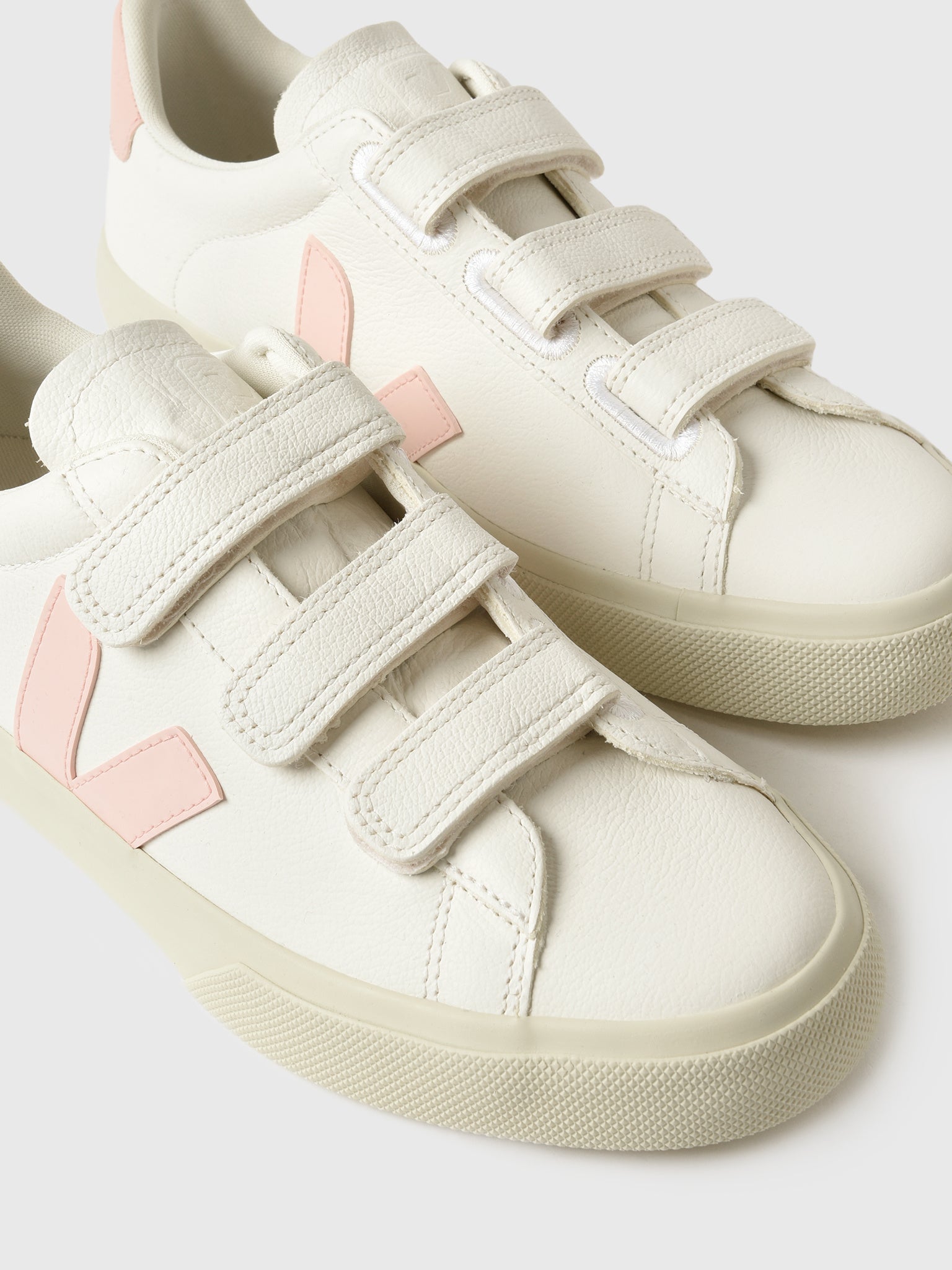 RC0503696xEXTRAWHITEPETAL-alt2