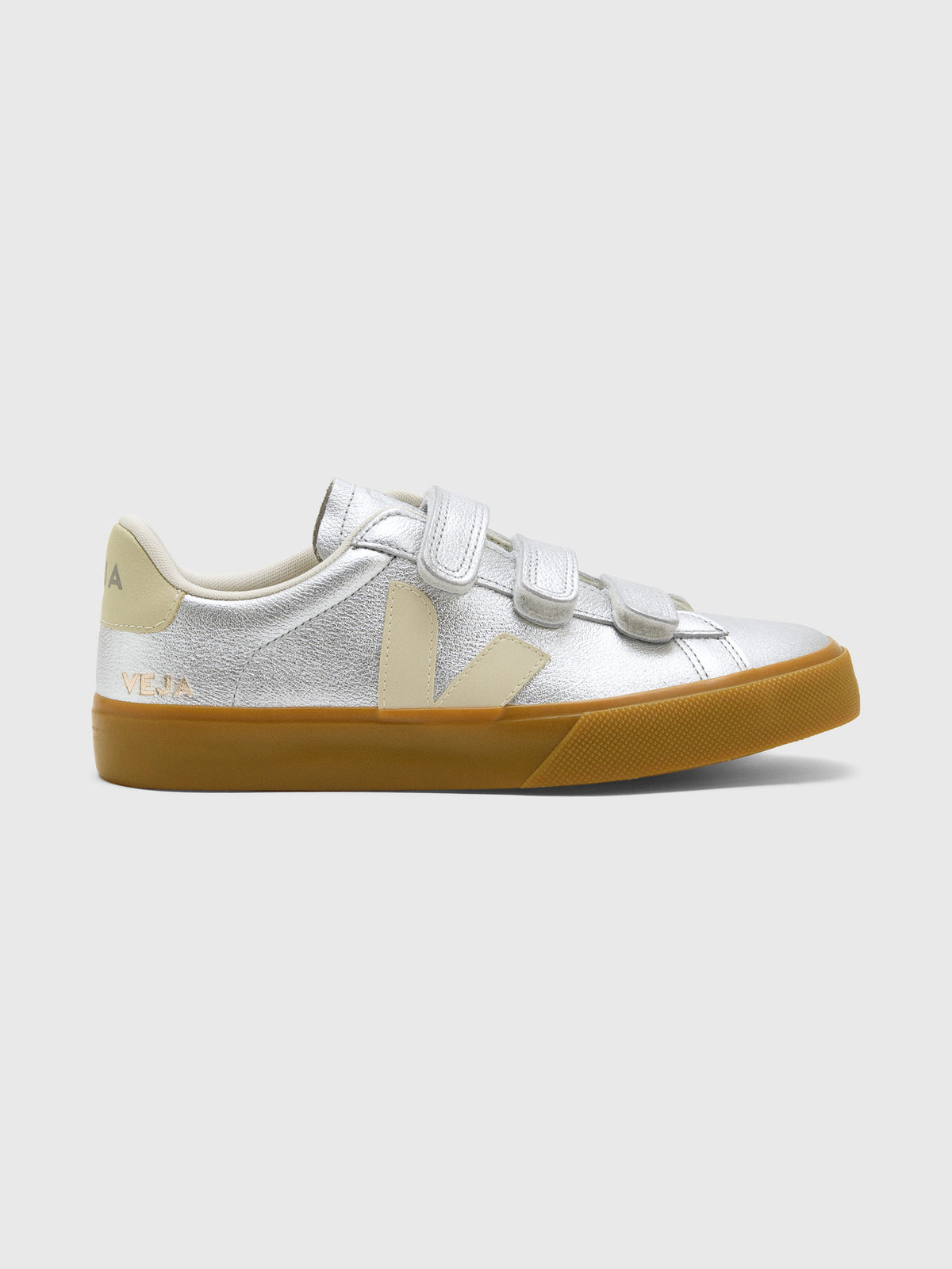 VEJA Women's Recife Leather Sneaker - Saint Bernard