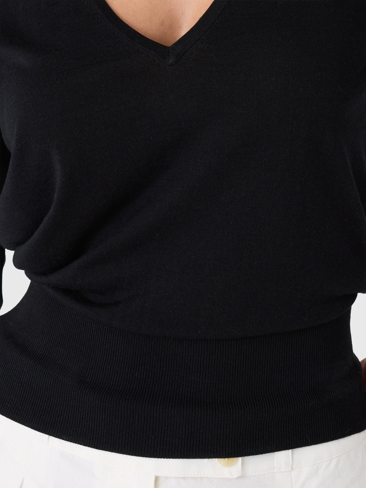 Renggli Women's Silk Cashmere V-Neck Sweater - Saint Bernard