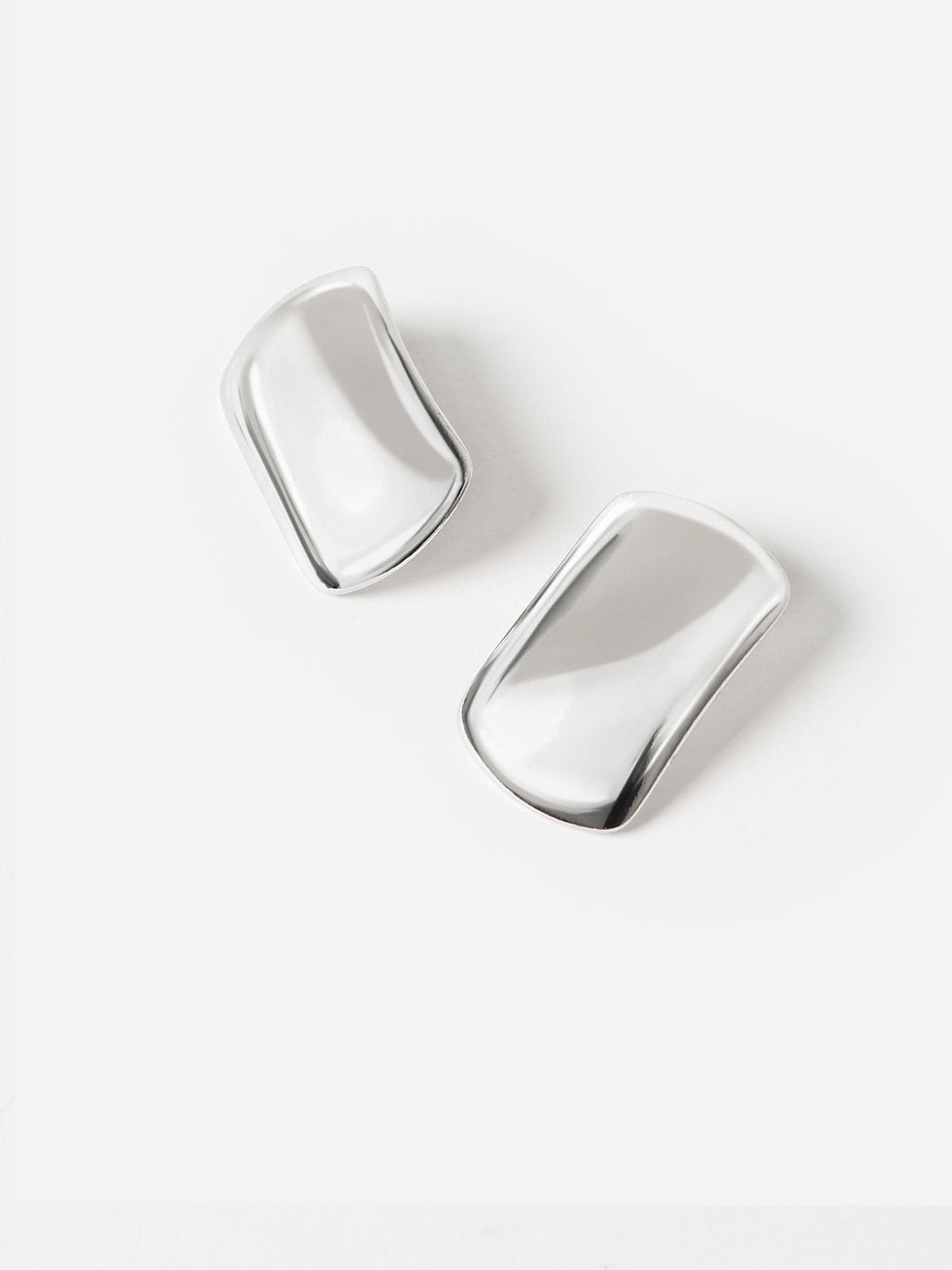 Alexa Leigh Della Earrings - Saint Bernard