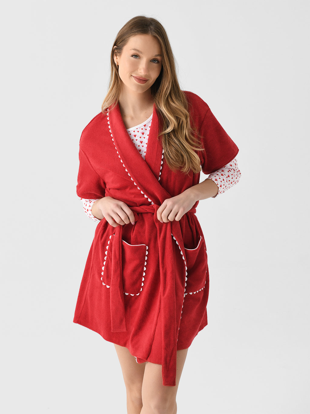 Weezie Women's Short Scallop Lightweight Robe - Saint Bernard