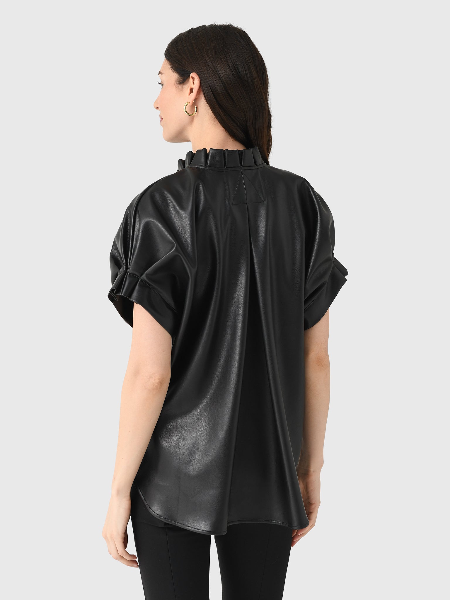 RENEAxBLACKLEATHER-alt2