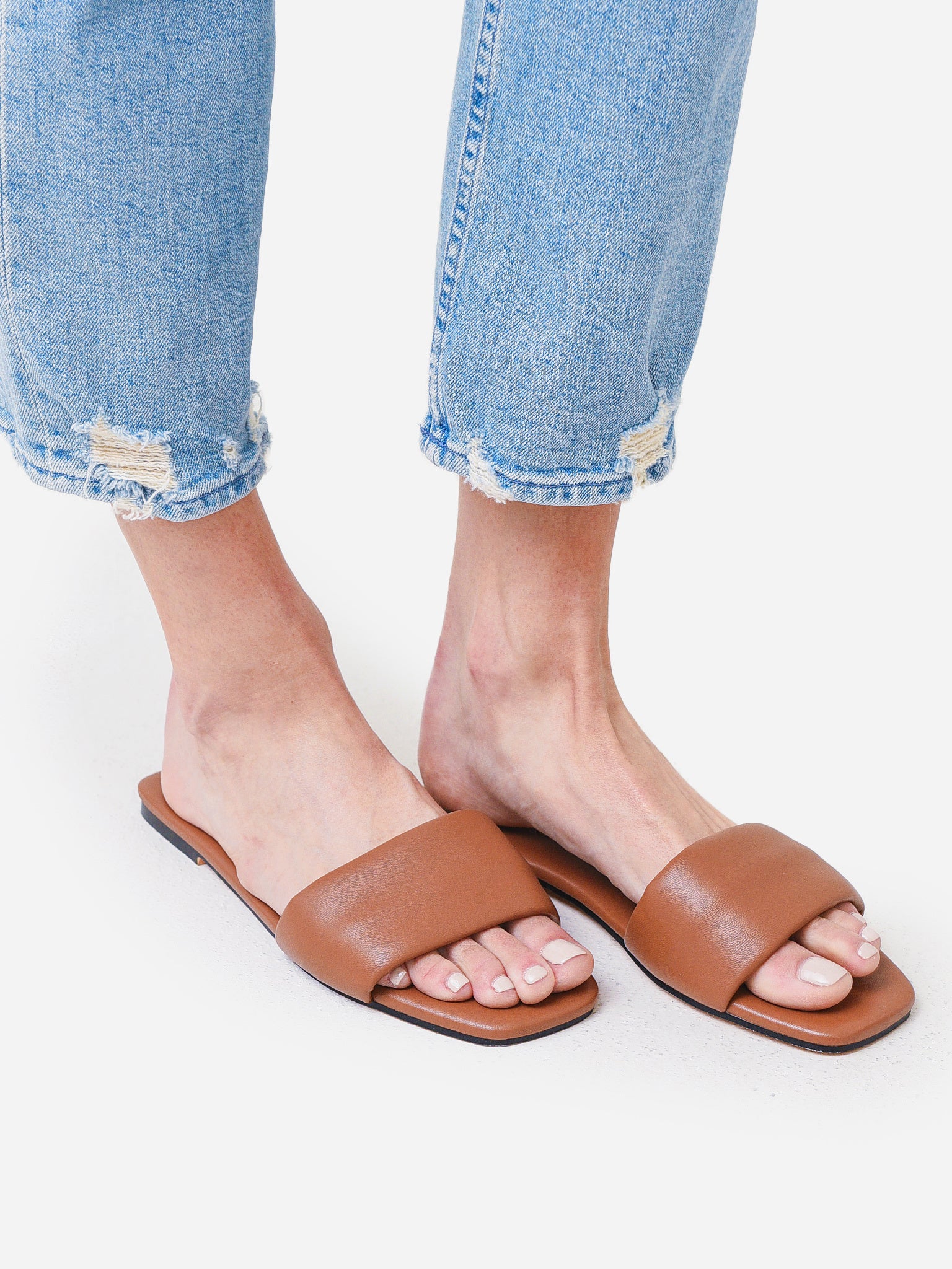 RENEE_xCOGNACLEATHER-alt1