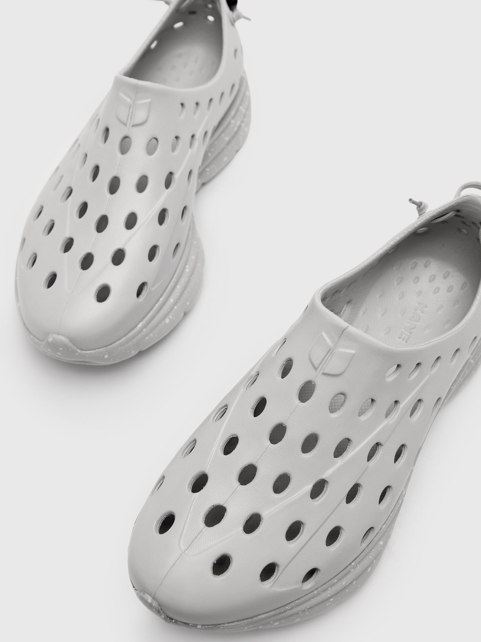 KANE Men's Revive Shoe - Saint Bernard