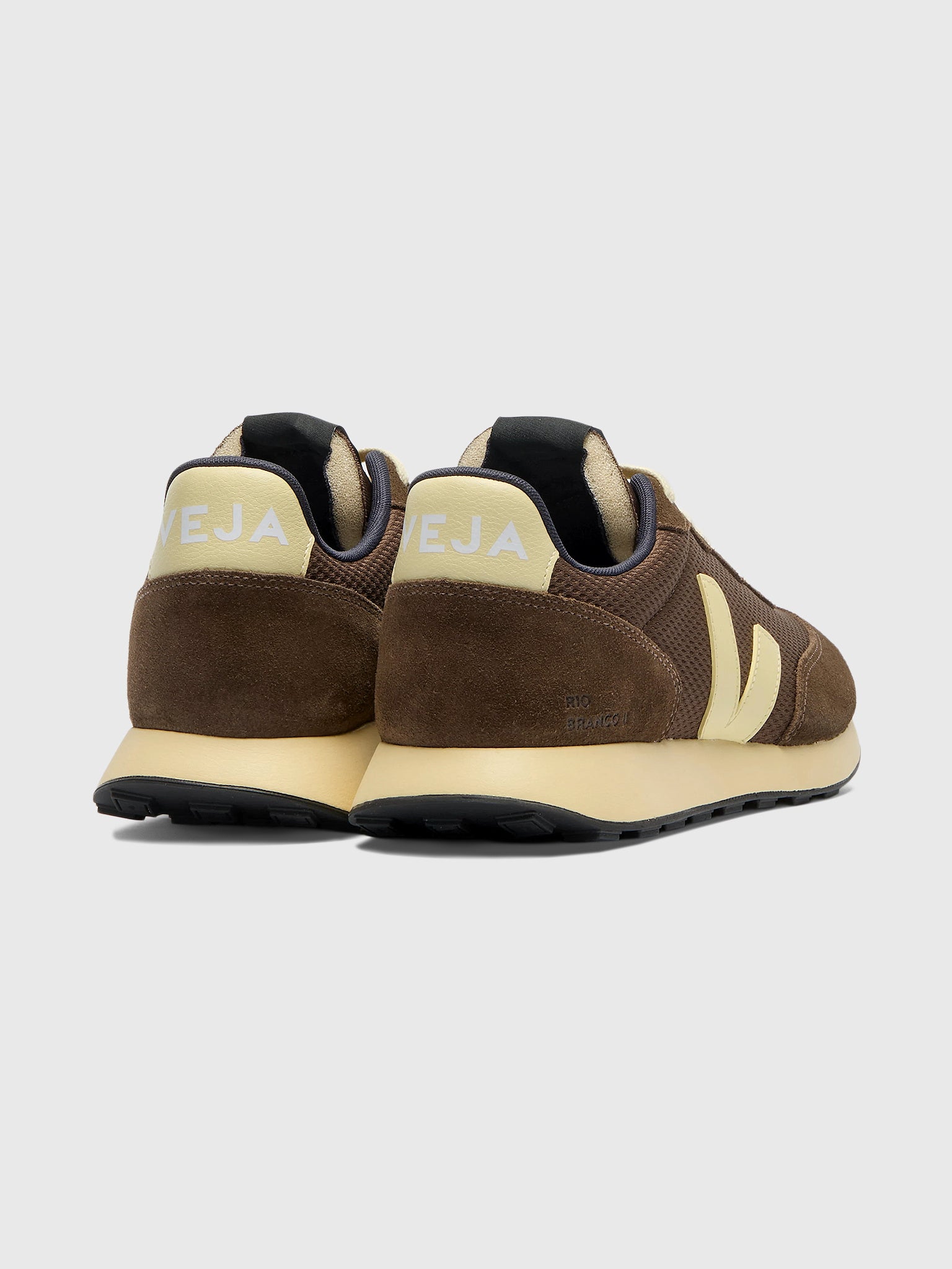 VEJA Women's Rio Branco II Alveomesh Sneaker
