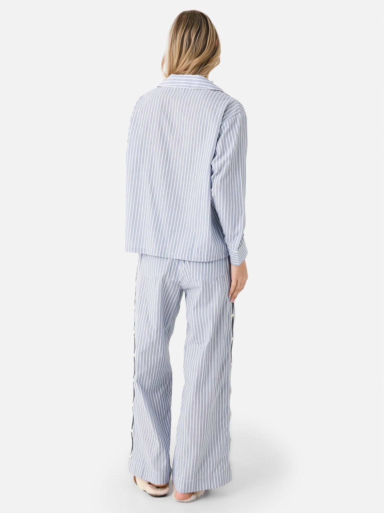RS24-801xBLUE-alt3