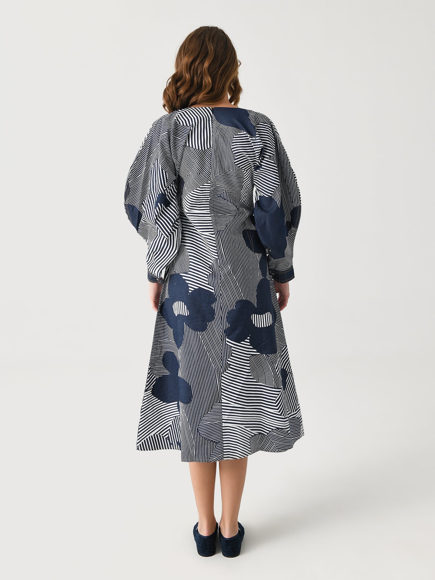 RS25-033 xNAVYSAKURASTRIPES-alt2