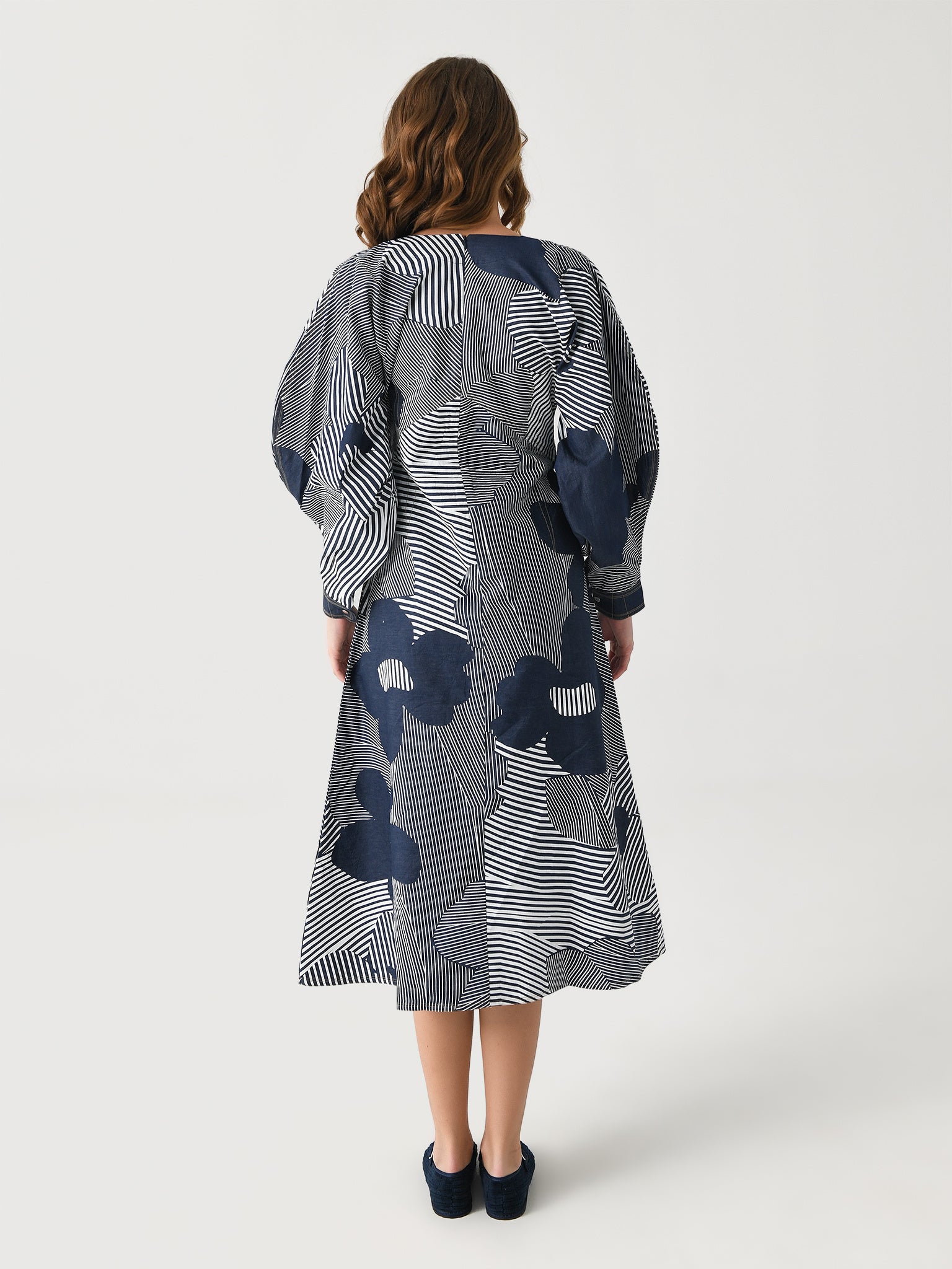 RS25-033 xNAVYSAKURASTRIPES-alt2