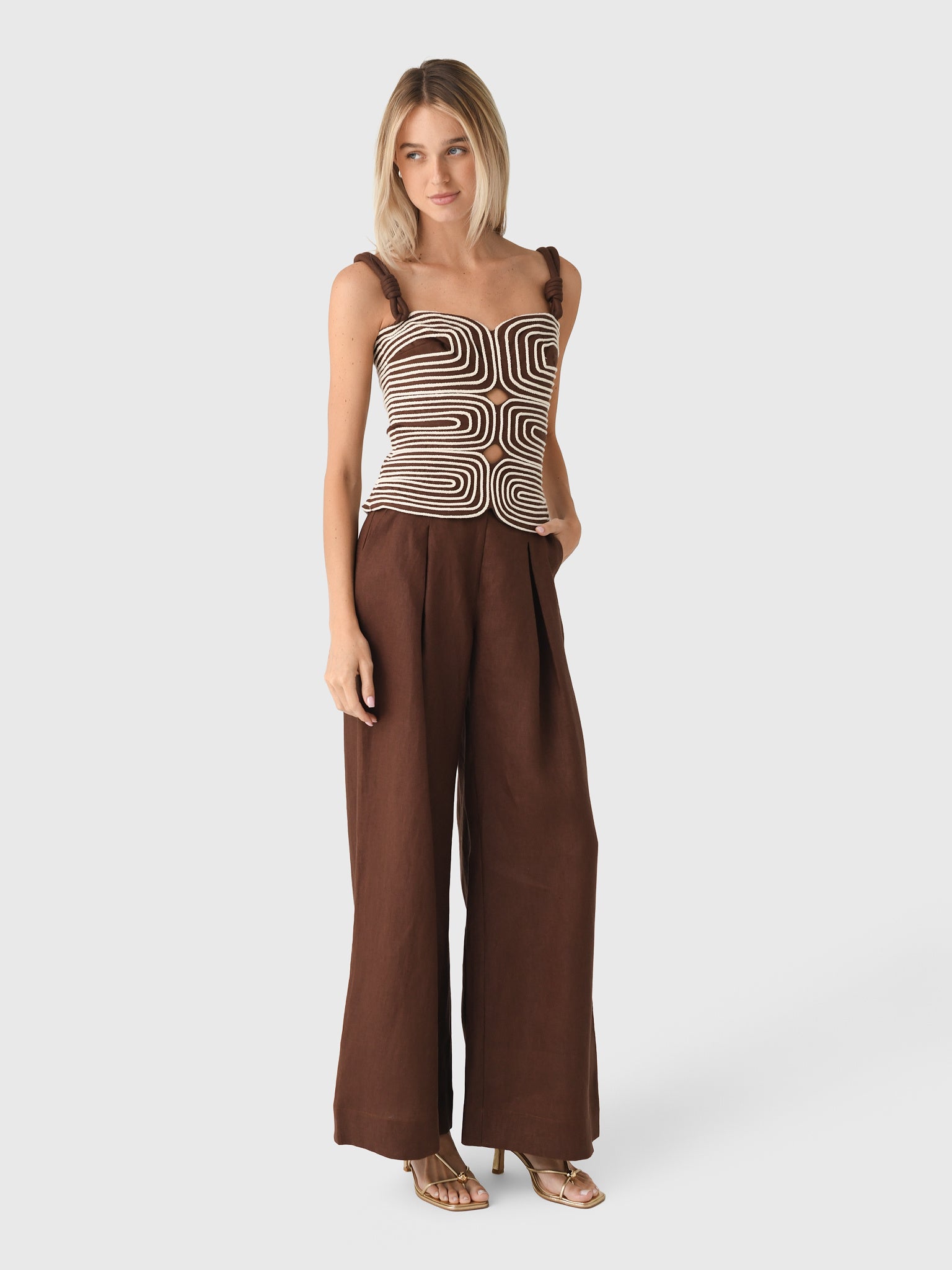RT26045xMOCHA-alt1