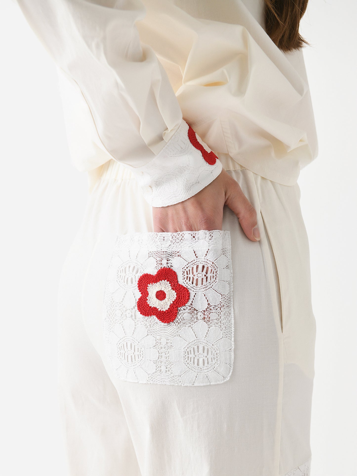 RTWSS24BLW07xREDWHITE-alt4