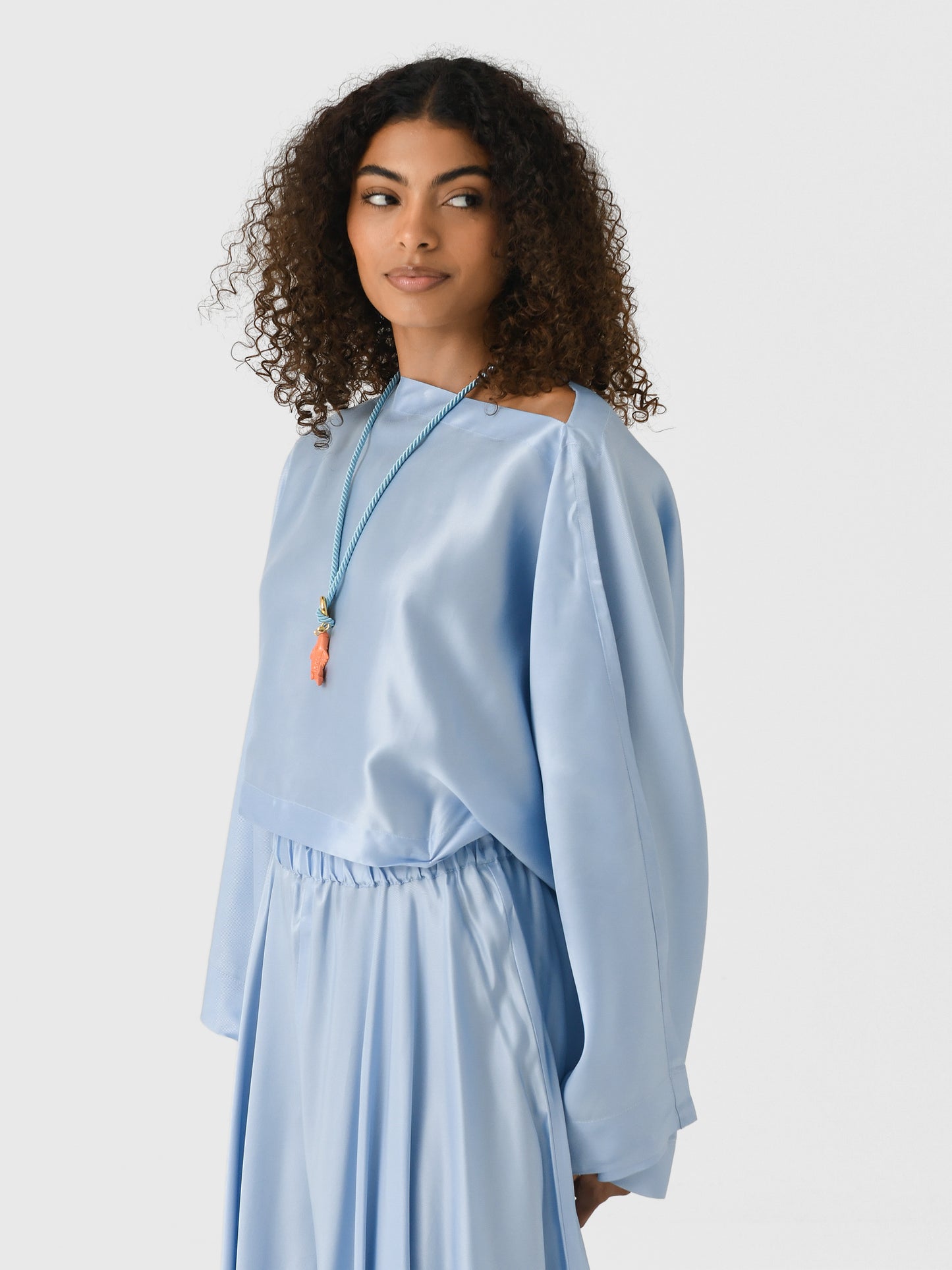 RTW_CU70003_SKBxSKYBLUE-alt2