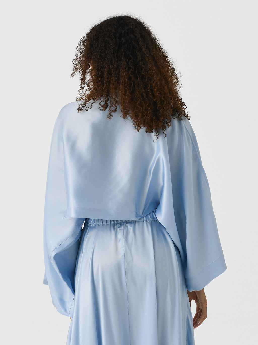 RTW_CU70003_SKBxSKYBLUE-alt3