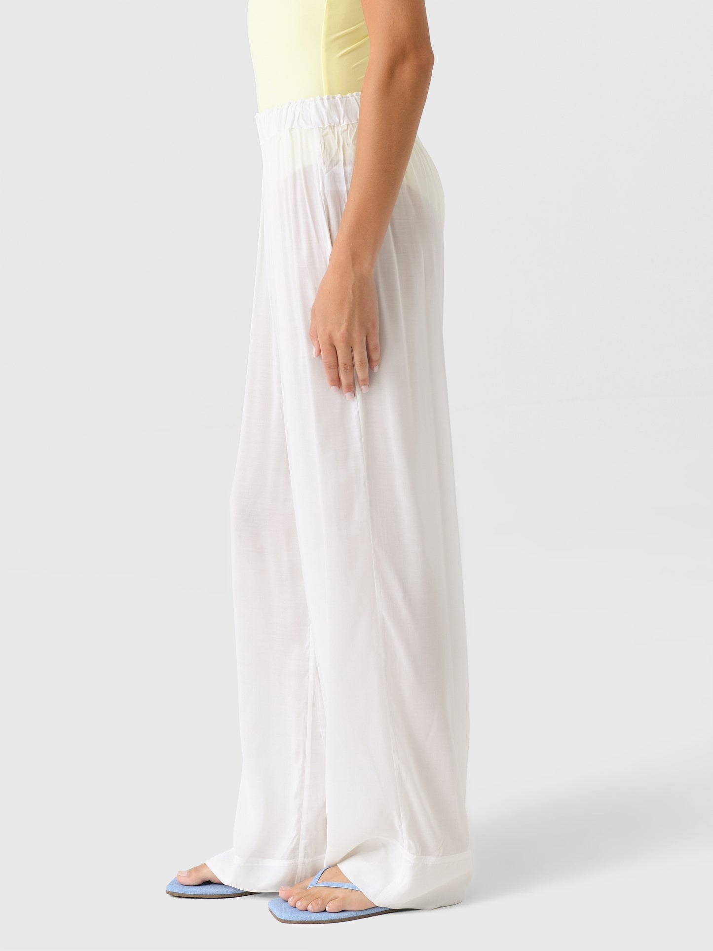 RTW_PA30942_WHTxWHITE-alt2