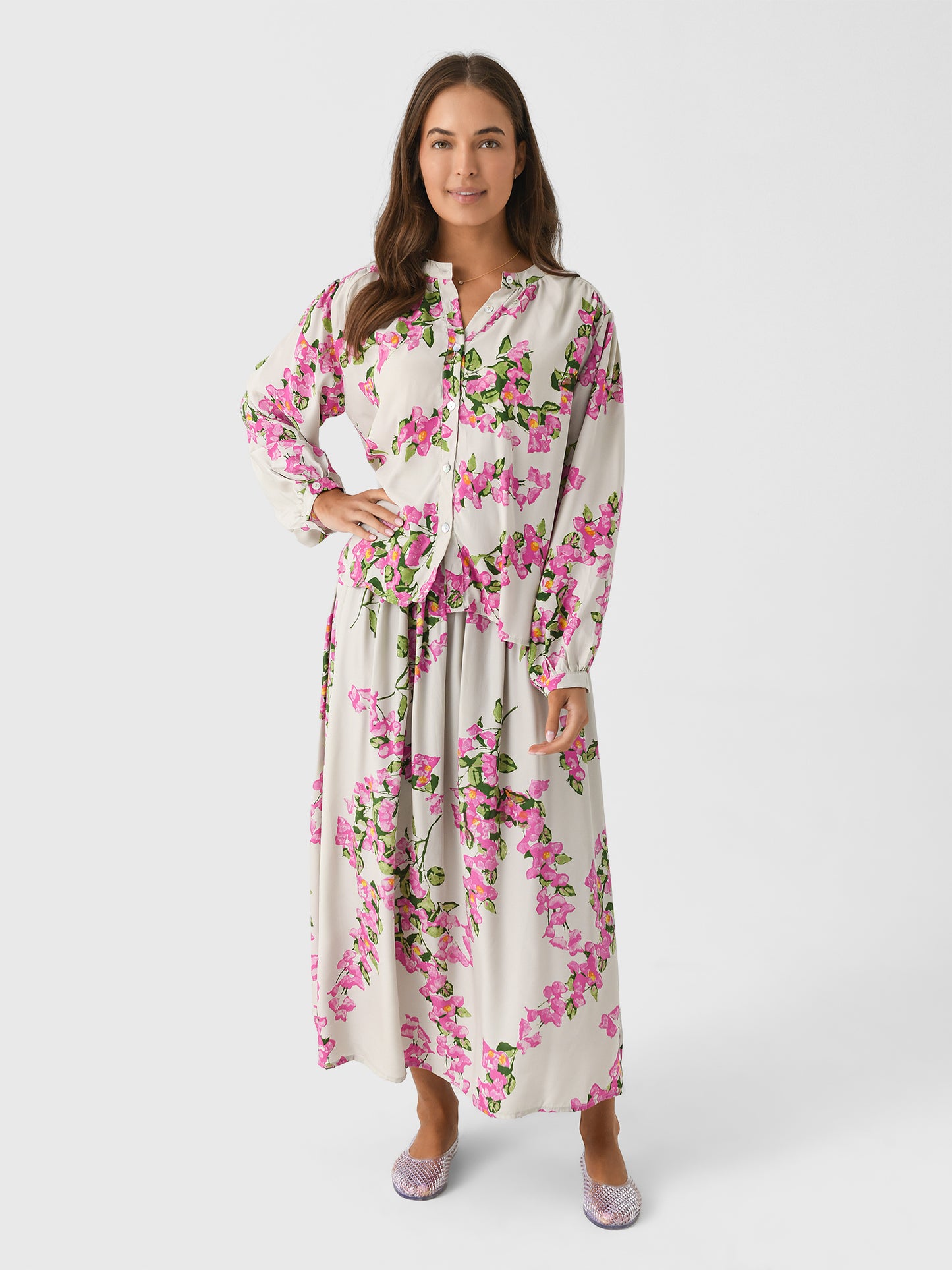 S095-SS25xBOUGAINVILLEAMOTHEROFPEARL-alt1