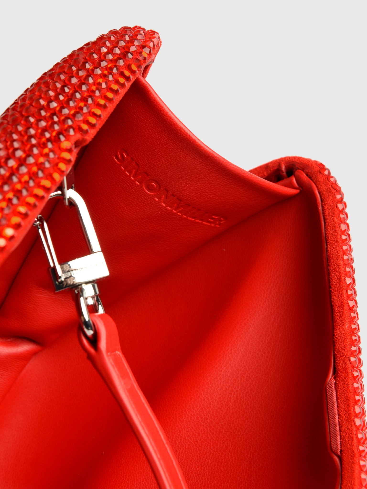 S1042-9197xLUCKYRED-alt6