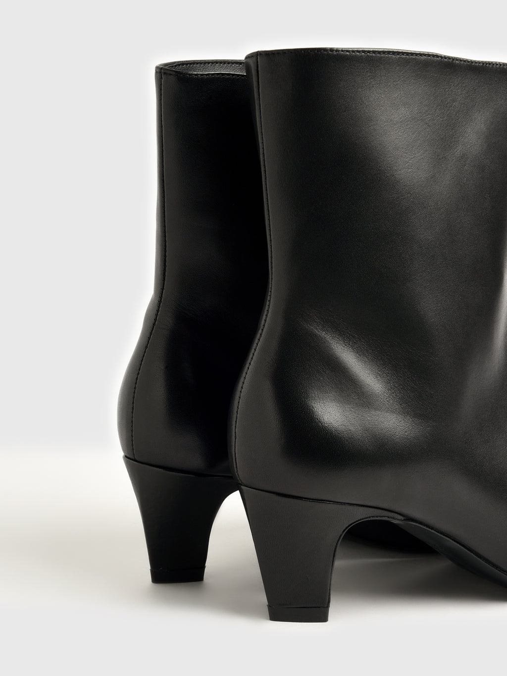 S2206900020003xBLACK-alt2