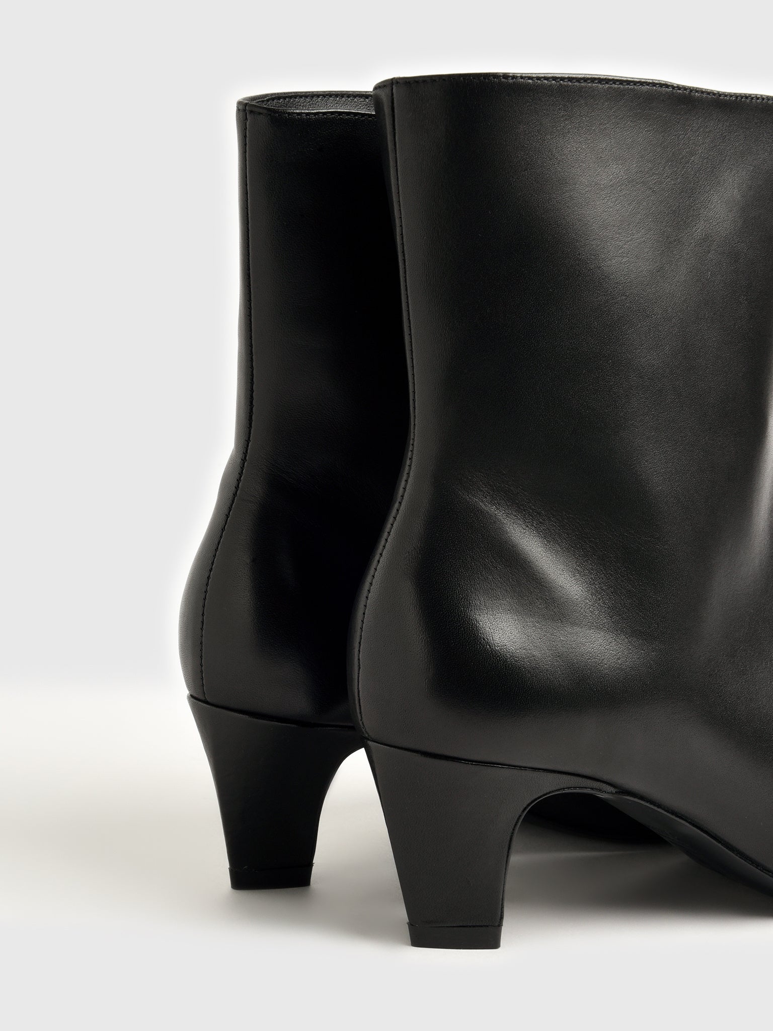 S2206900020003xBLACK-alt2