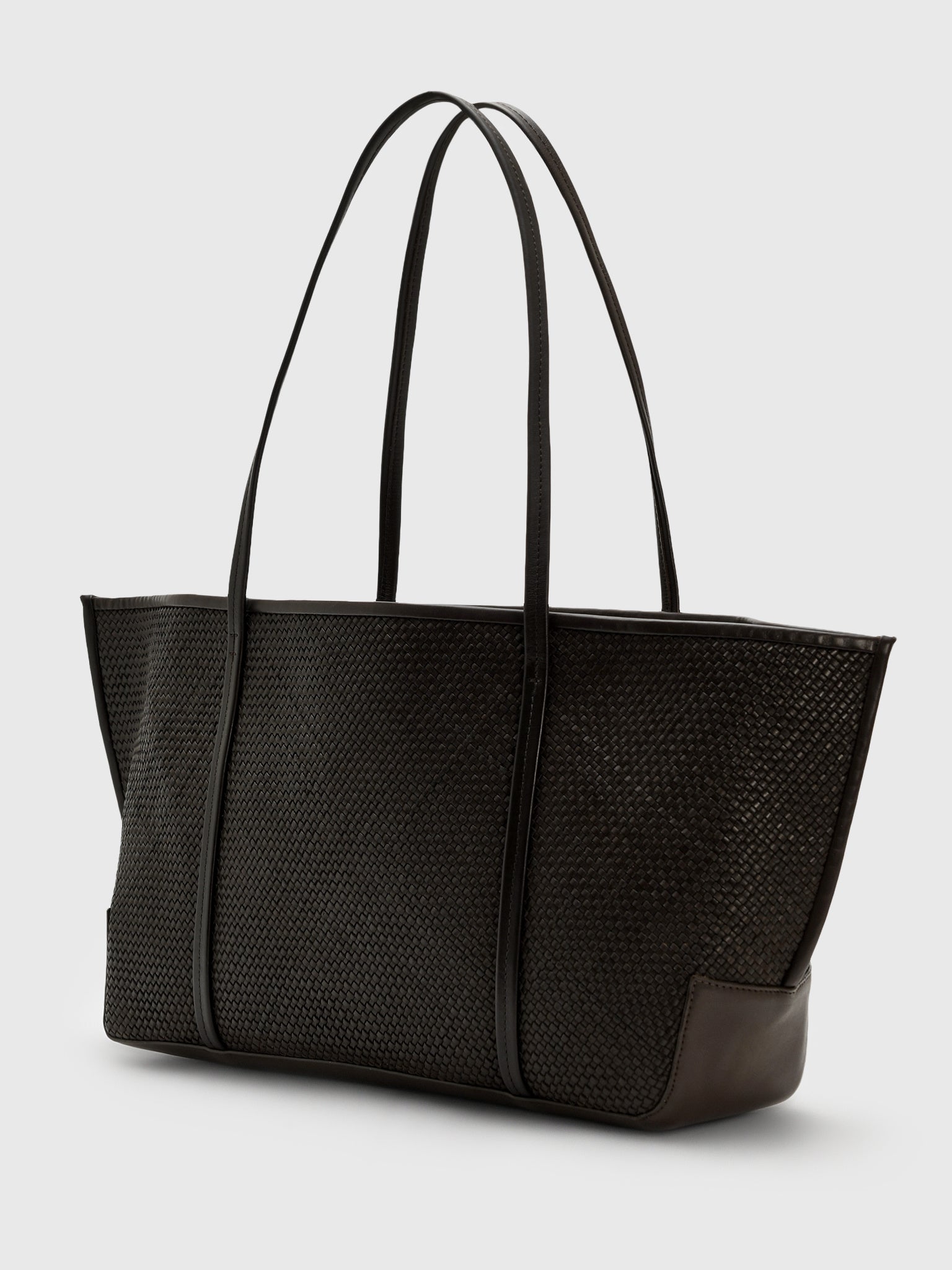 St. Agni Woven Bateau Tote - Saint Bernard