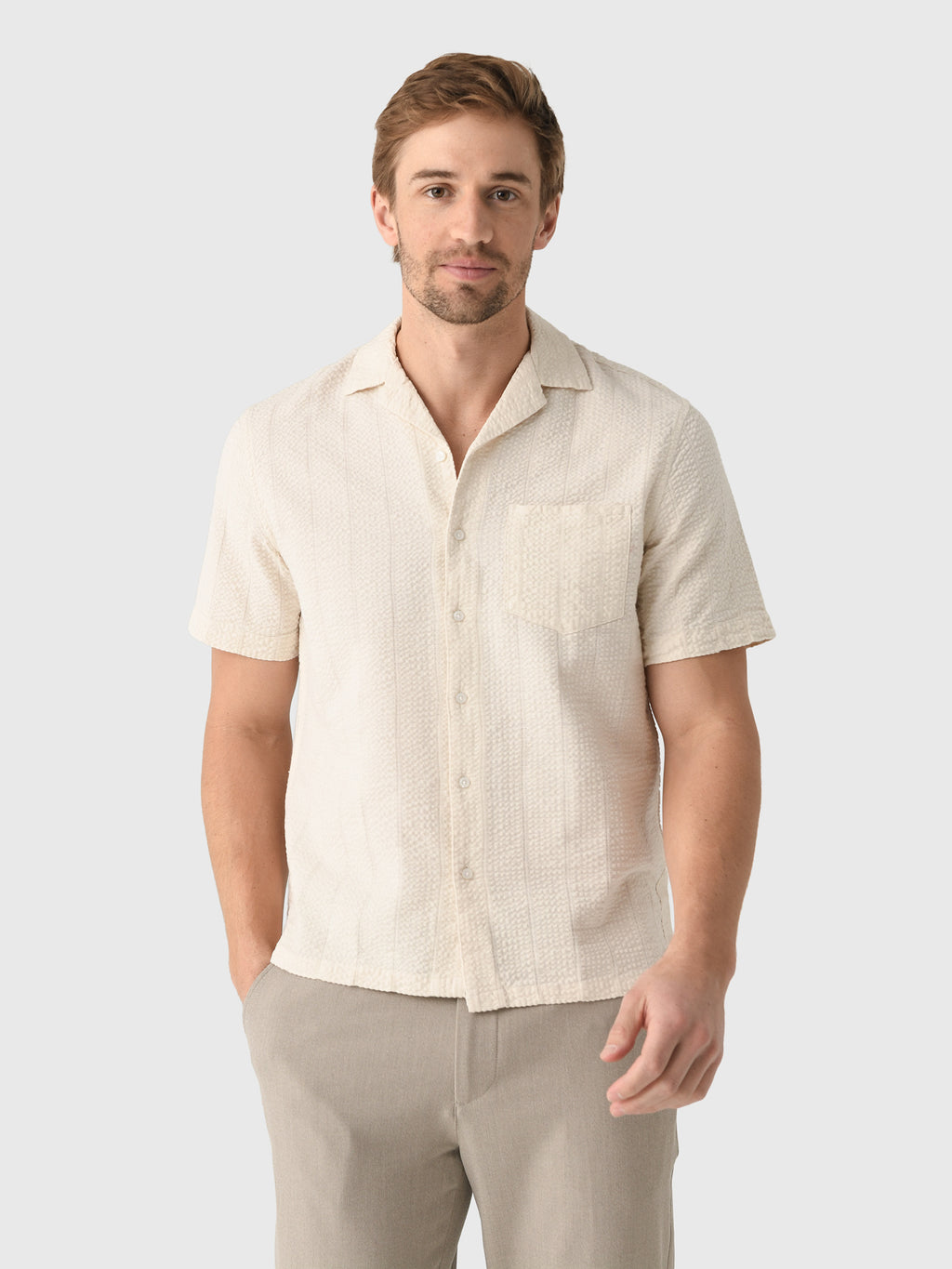 East Cape Men's Short Sleeve Seersucker Camp Shirt - Saint Bernard