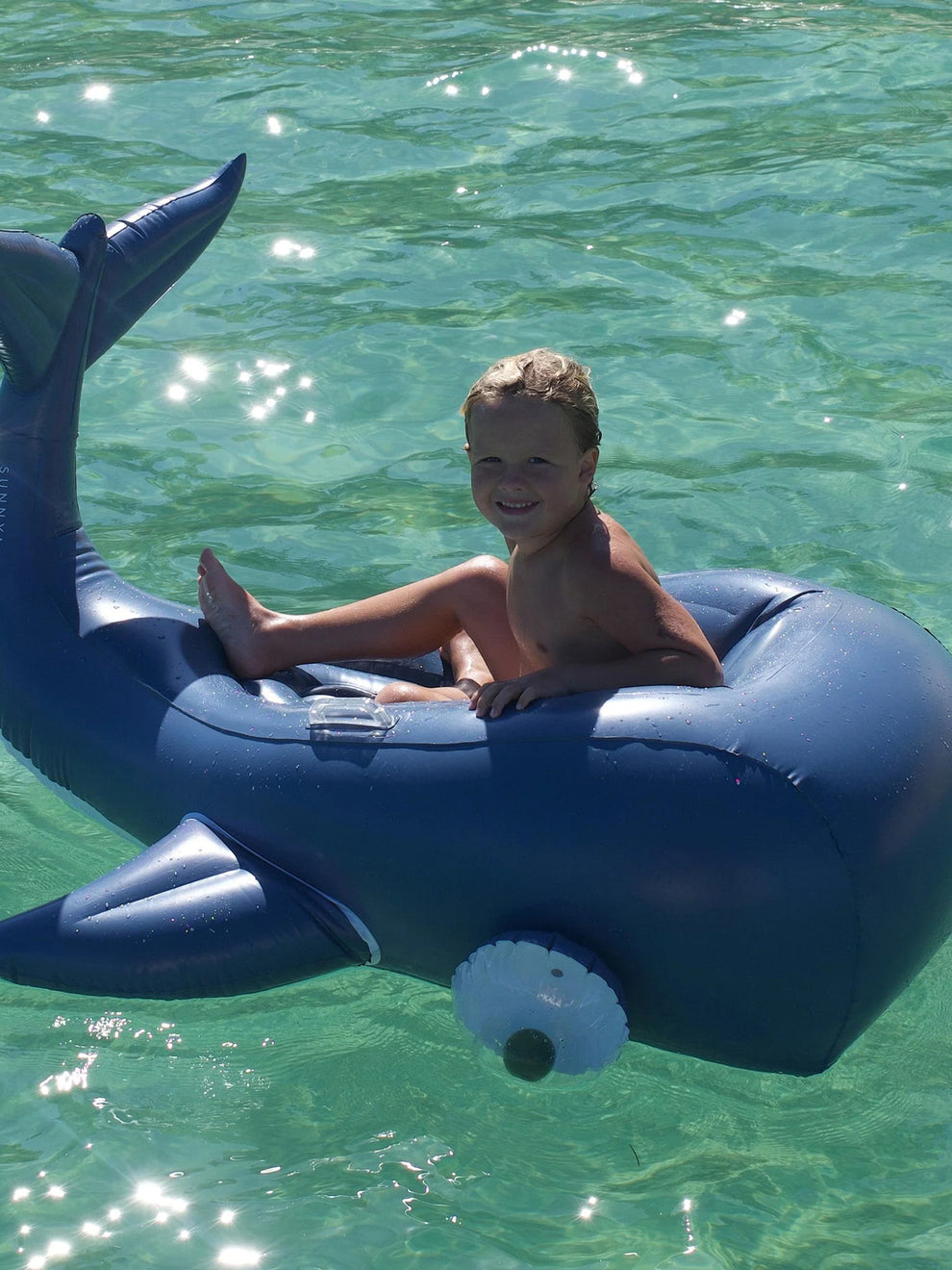 Sunnylife Moby Dick Luxe Ride-On Float – saintbernard.com