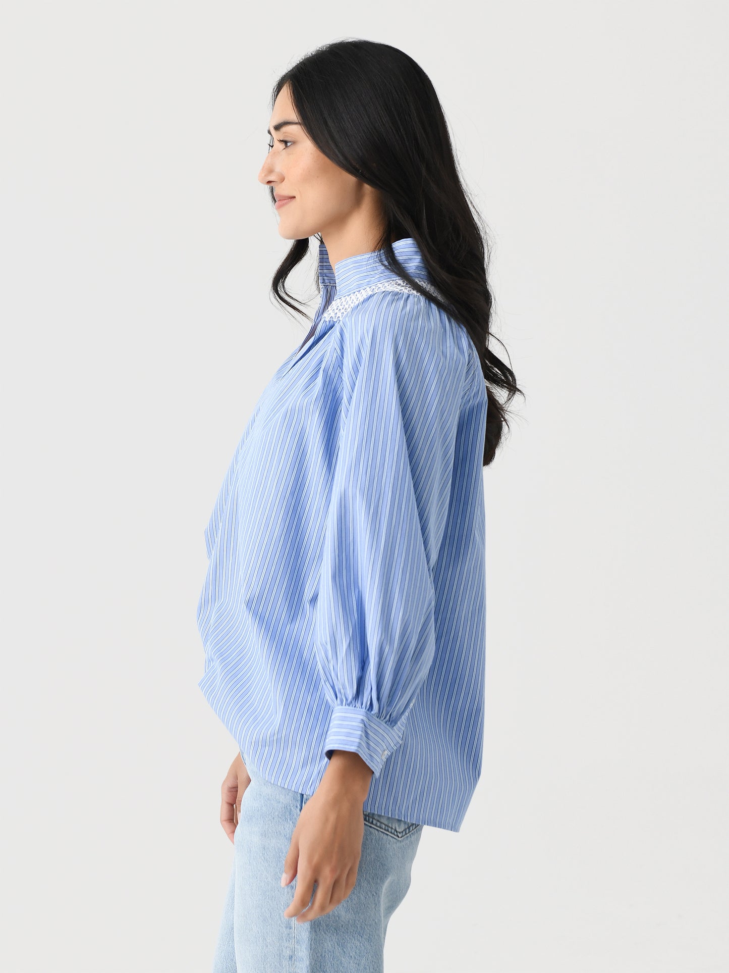 SARATOPxBLUESTRIPE-alt2