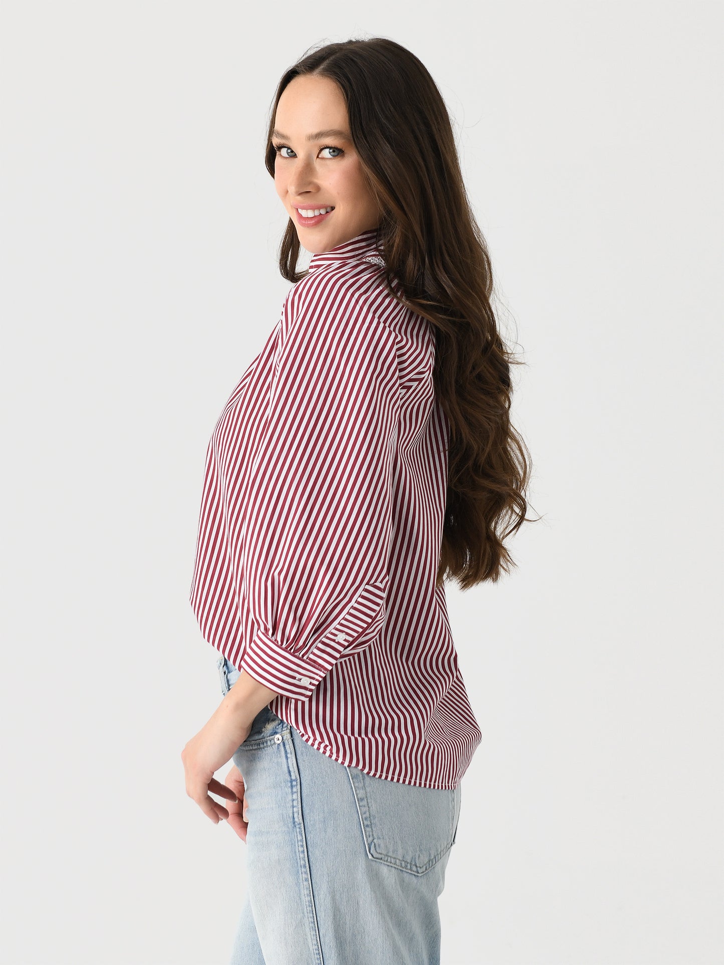 SARATOPxREDSTRIPE-alt2