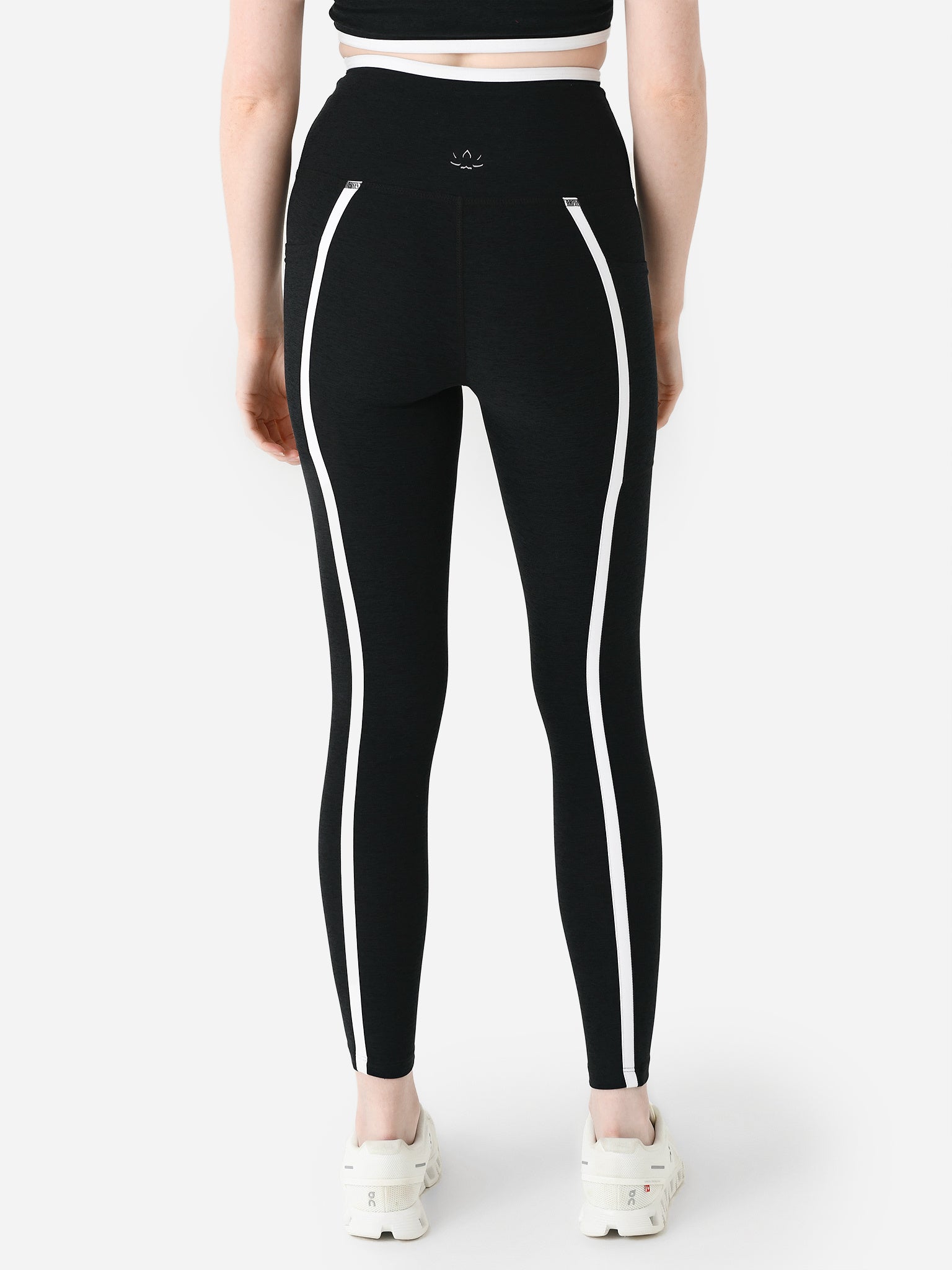 SD3540xDARKESTNIGHTCLOUDWHITE-alt3