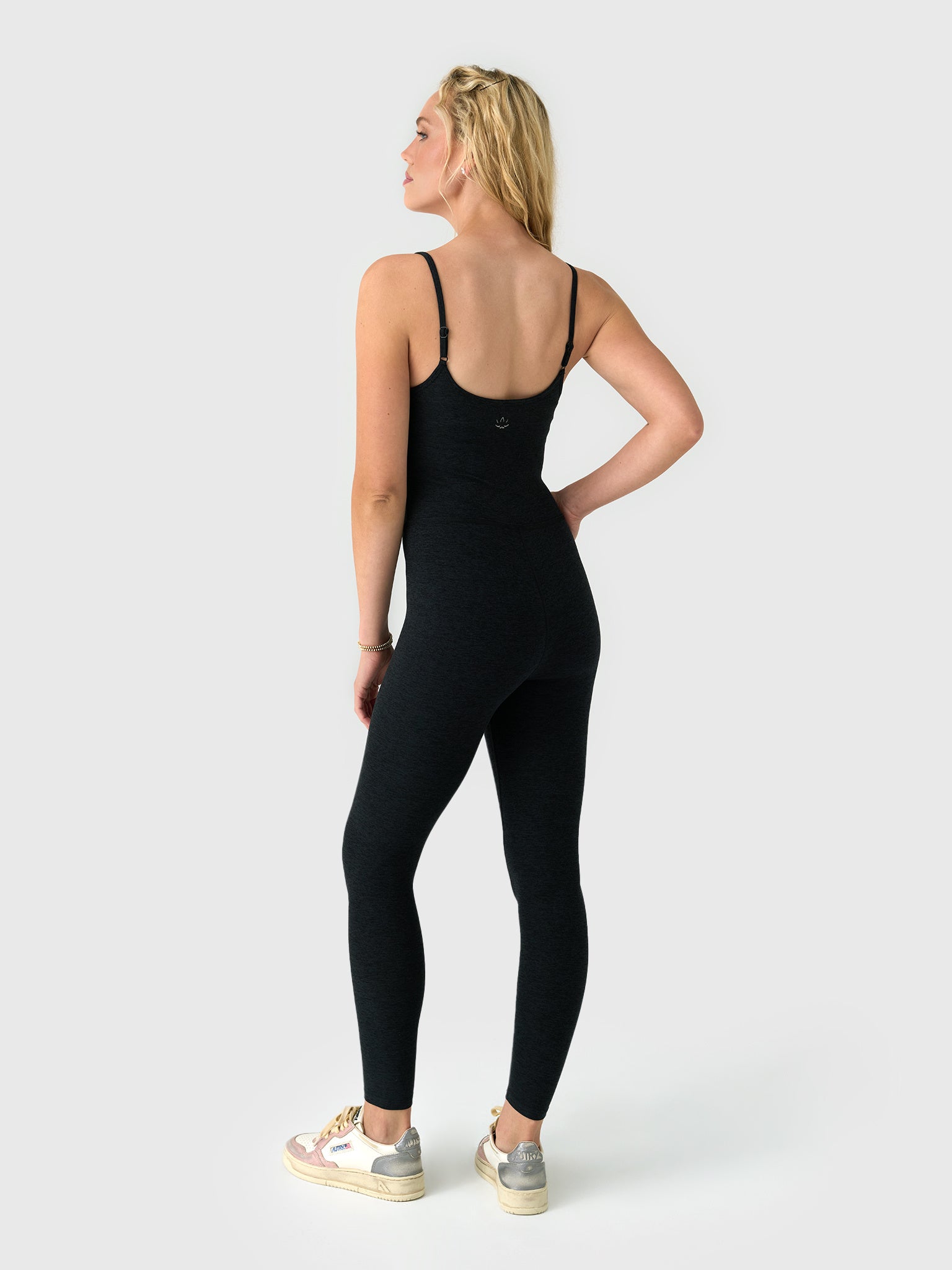 SD6162xDARKESTNIGHT-alt4