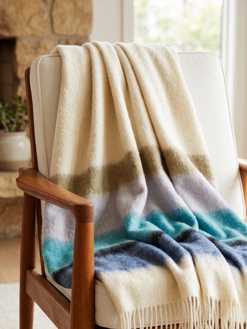 Mantas Ezcaray Serenity Throw Blanket