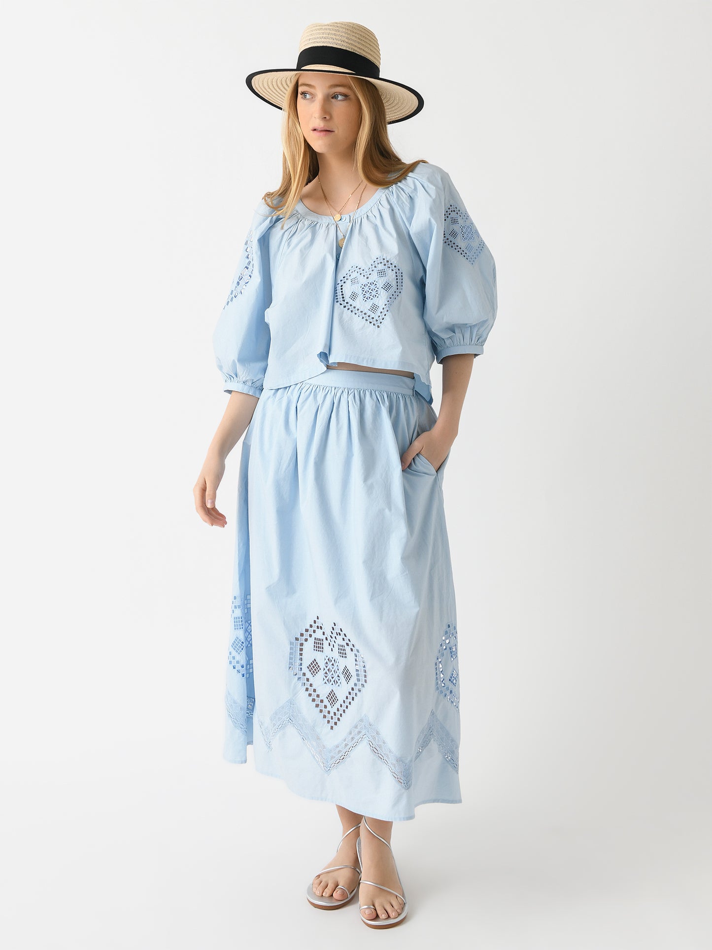 SK00137CPExSKYHEARTEYELET-alt1