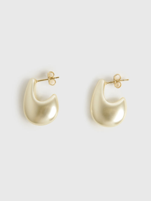 Alexa Leigh Small Curved Pearl Hoop Earrings