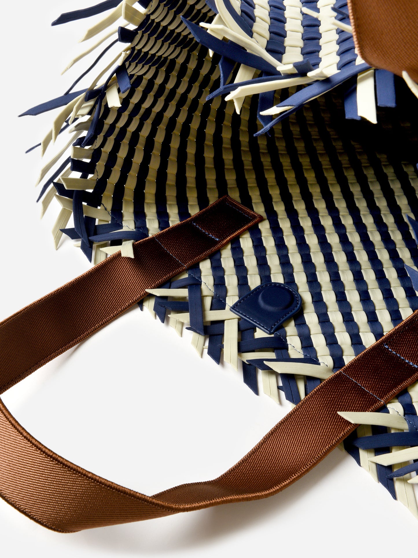 SN0200DxVENICESTRIPED-alt3