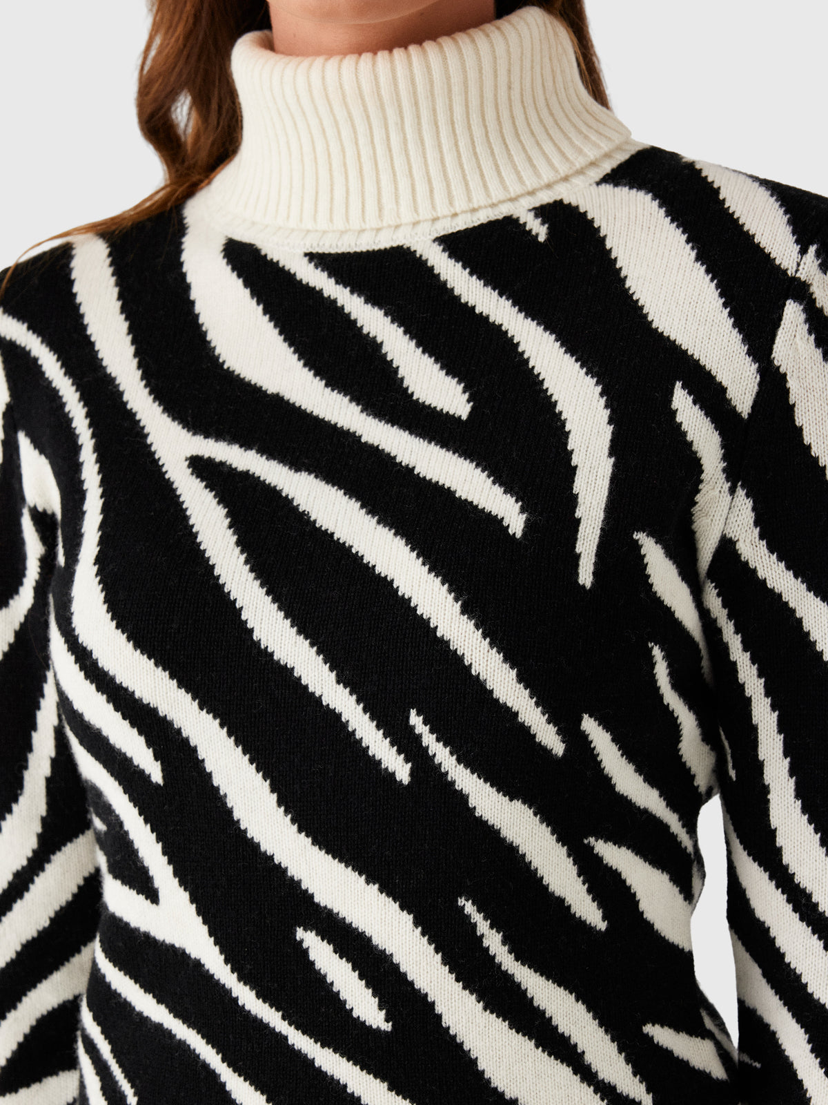 Berno Women's The Snowbird Zebra Sweater - Saint Bernard
