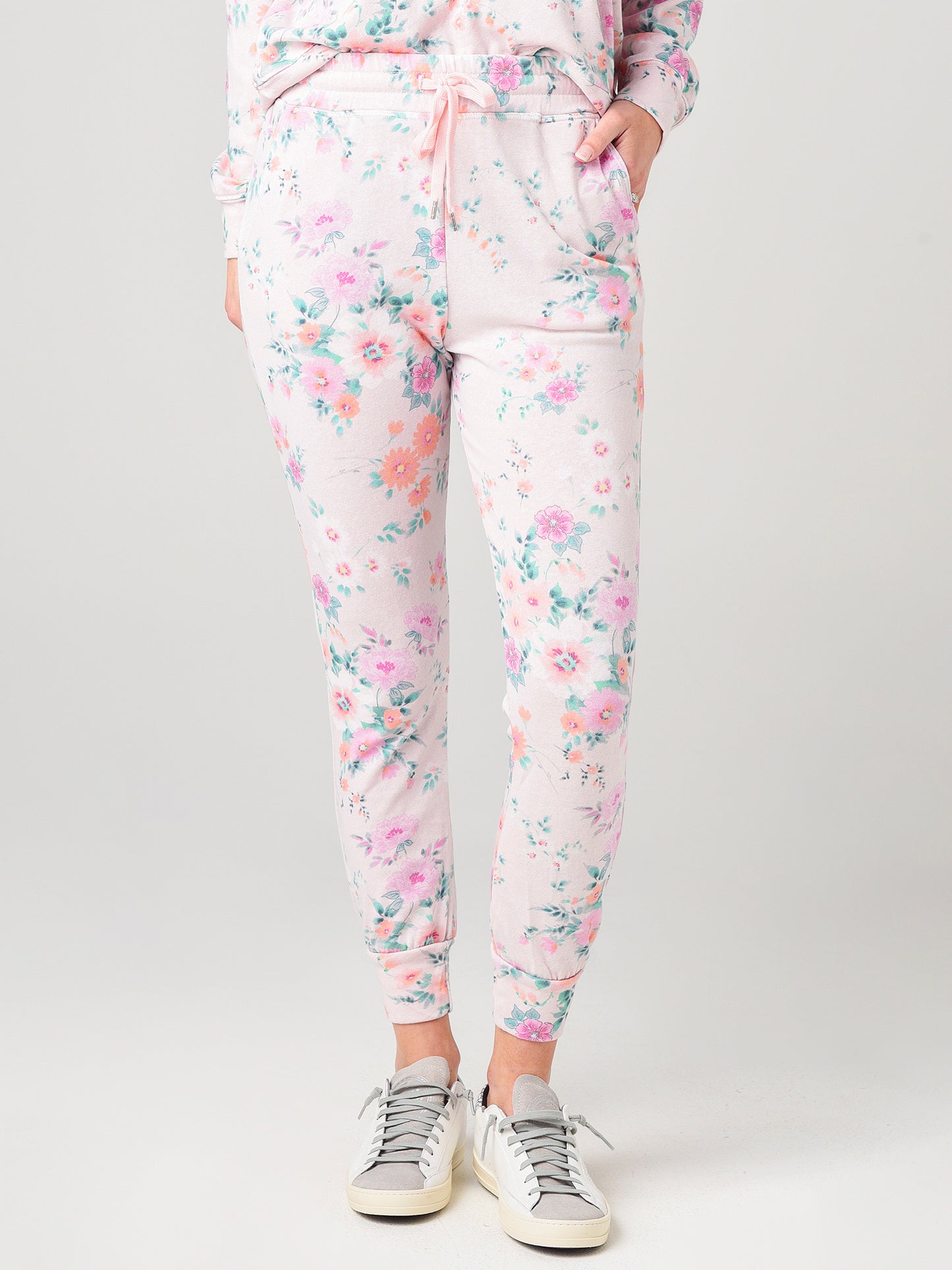 Sundry Women's Floral Pocket Jogger - Saint Bernard