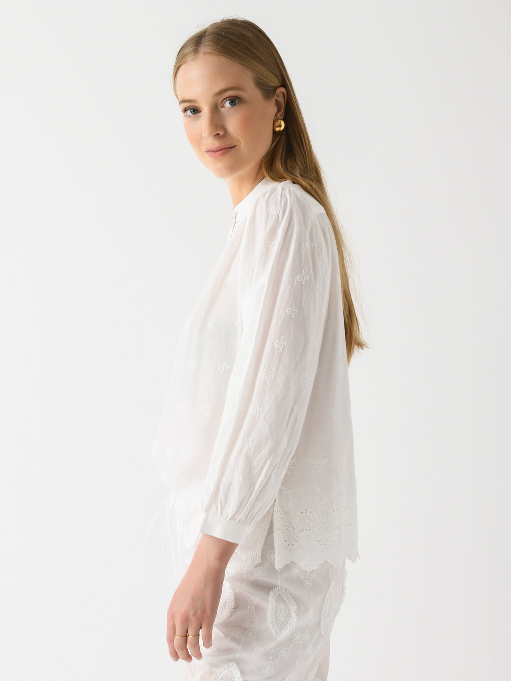 SP24-W1106-31xBRODERIEANGLAISE-alt2