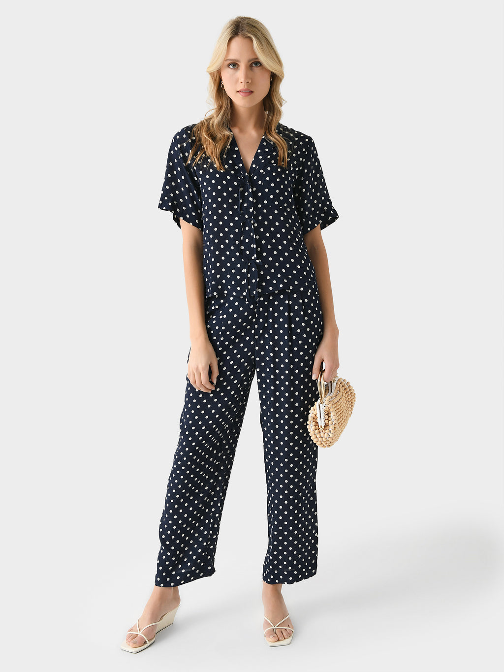 SP24-W1361-10xNAVYPOLKADOT-alt1