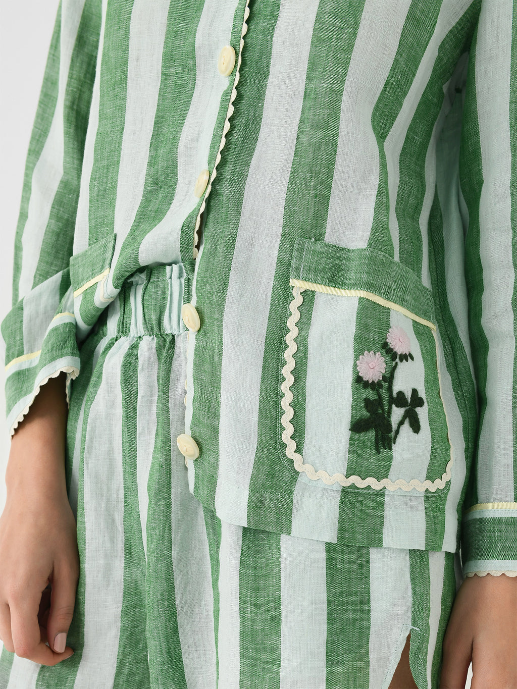 SP24-W1391-18xALOESTRIPE-alt4