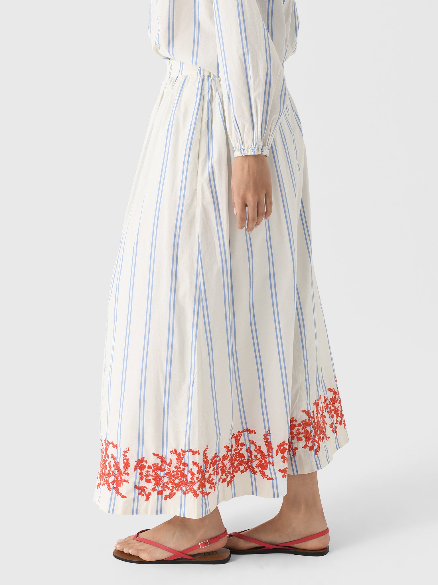 SP25-W1363-19xCERULEANSTRIPE-alt2