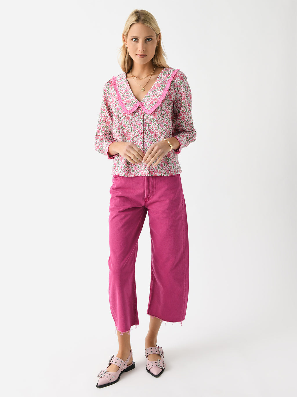 SPR24024xHOLLYHOCKMEADOW-alt1