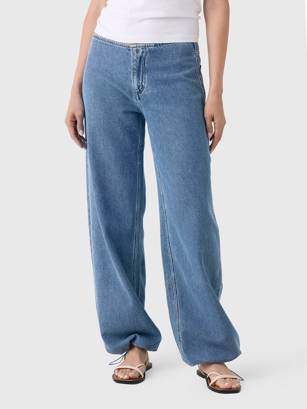 Still Here Women's Sport Jean - Saint Bernard