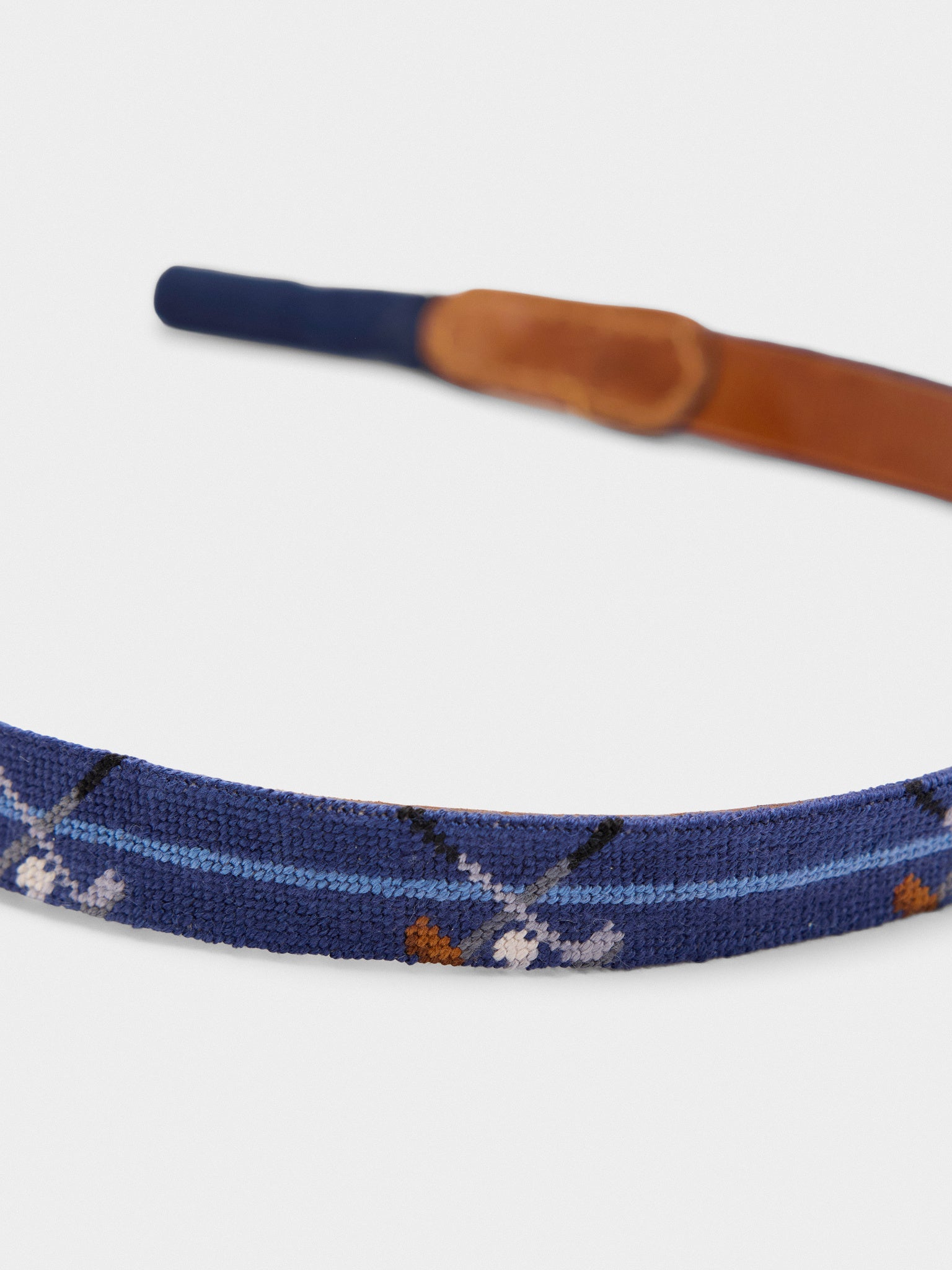 Smathers & Branson Crossed Clubs Needlepoint Sunglasses Strap - Saint Bernard