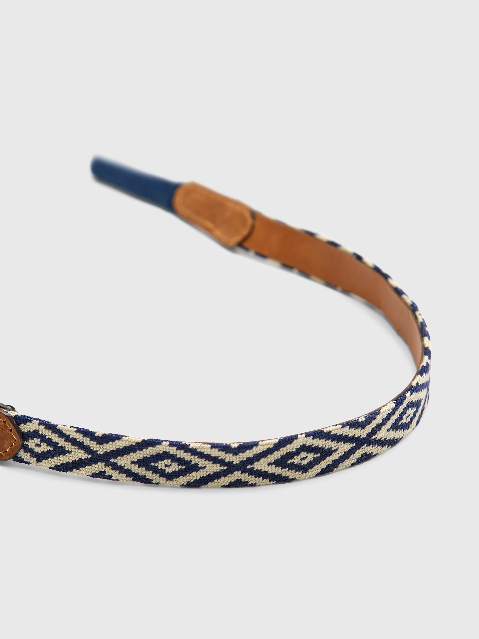 Smathers & Branson Gaucho Mini Needlepoint Sunglasses Strap - Saint Bernard