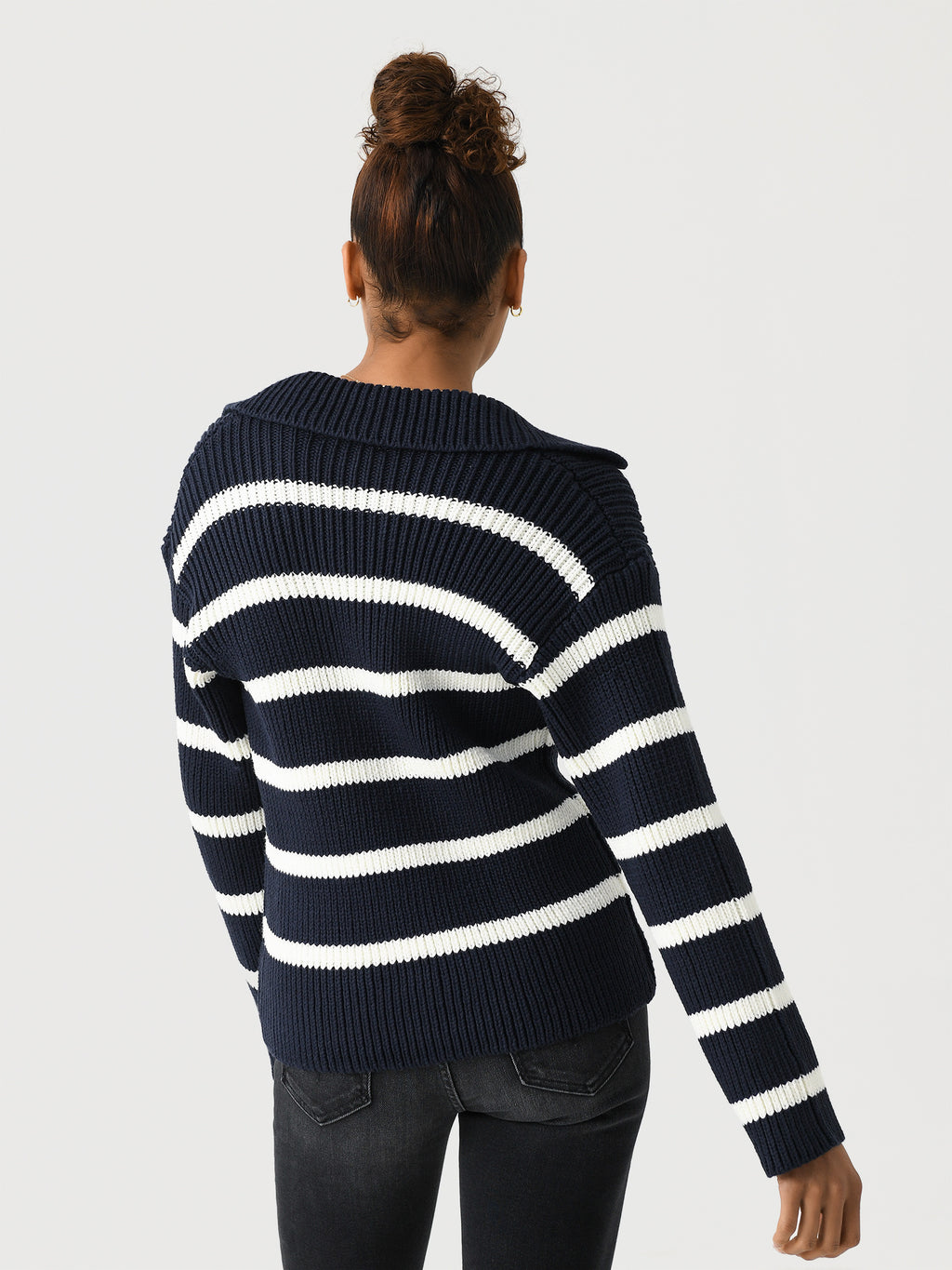 SS1009TxNAVYCREAM-alt3
