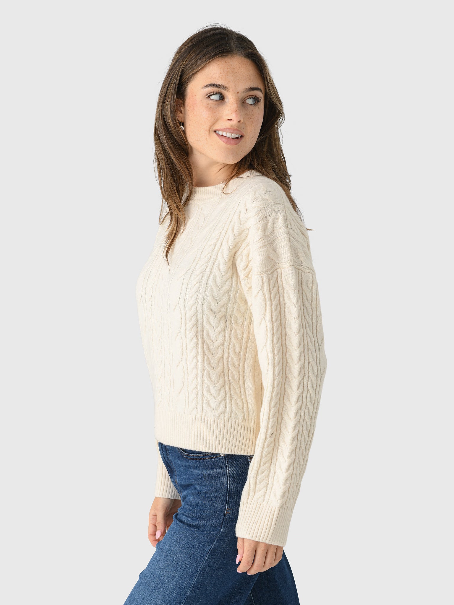 Eche Women's Crewneck Cable Sweater - Saint Bernard