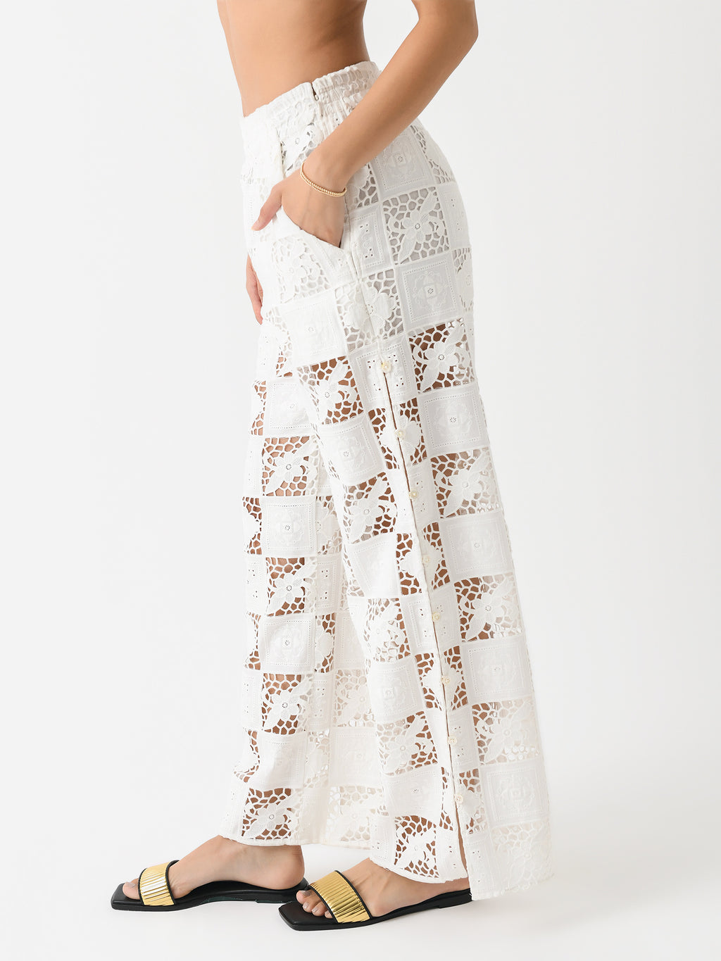 SS24-118xWHITE-alt2
