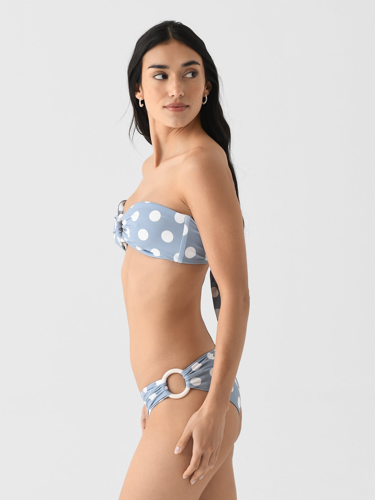 ST079xHAZELARGEDOT-alt2