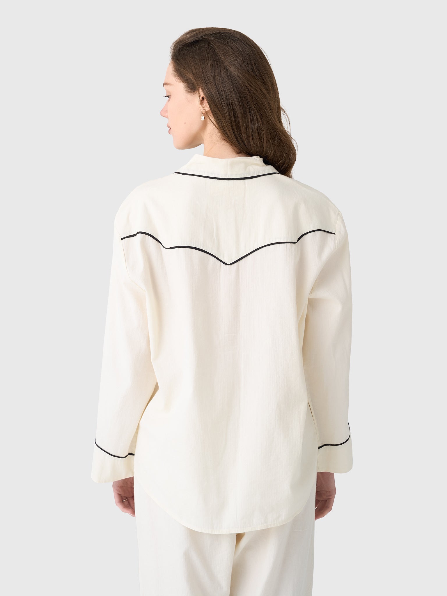 ST324980WFxCREAMANDBLACK-alt2